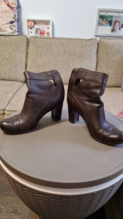 Ghete cu toc, mas. 39, piele, confecționate la atelier