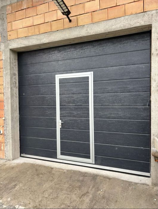 Usi de garaj sectionale