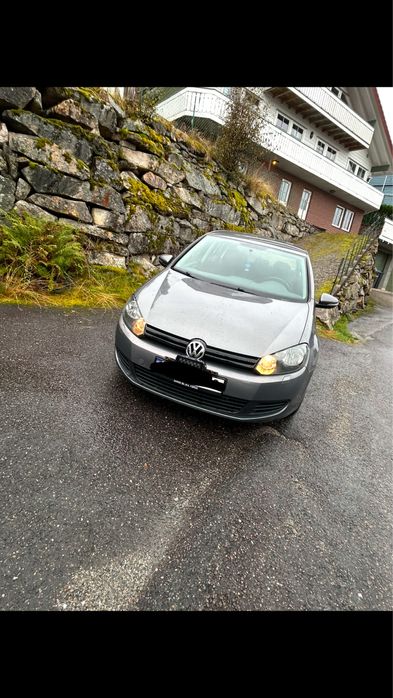 Vand sau schimb Golf 6.