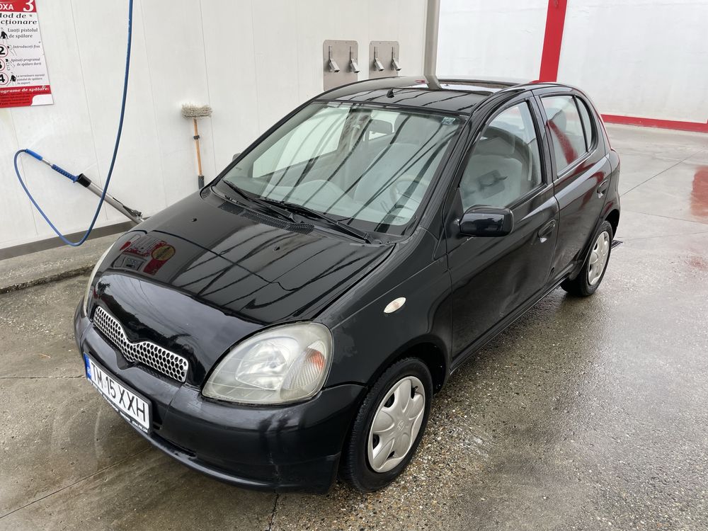 Toyota Yaris 1999