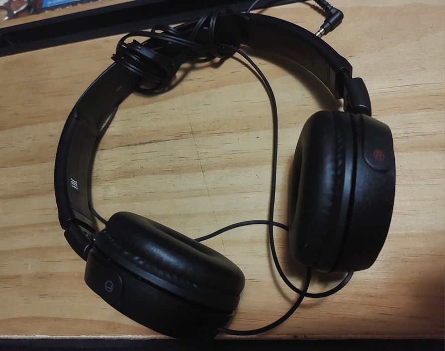 Casti On Ear Sony MDR-ZX310APB, Cu fir, Microfon, Negru perfectă stare