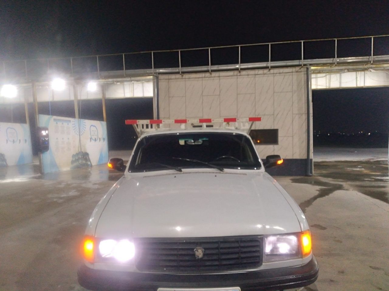 Volga pikap 2 tonna bemalol oladi