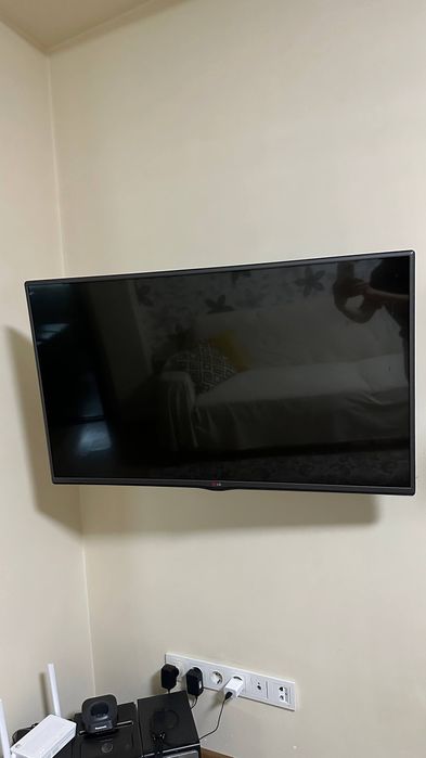Продам б.у. LG 42LB552V — 42" Full HD | Отличное состояние