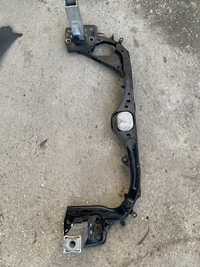 Traversa metalica intre lonjeroane audi a6 c6