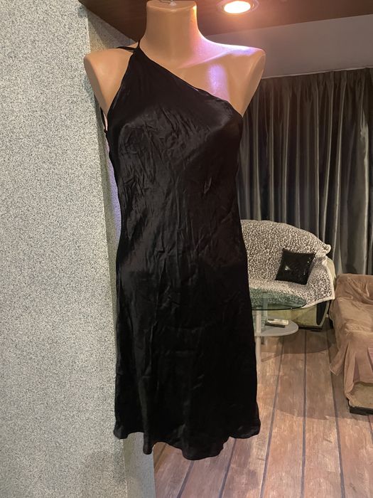 Дамска черна рокля