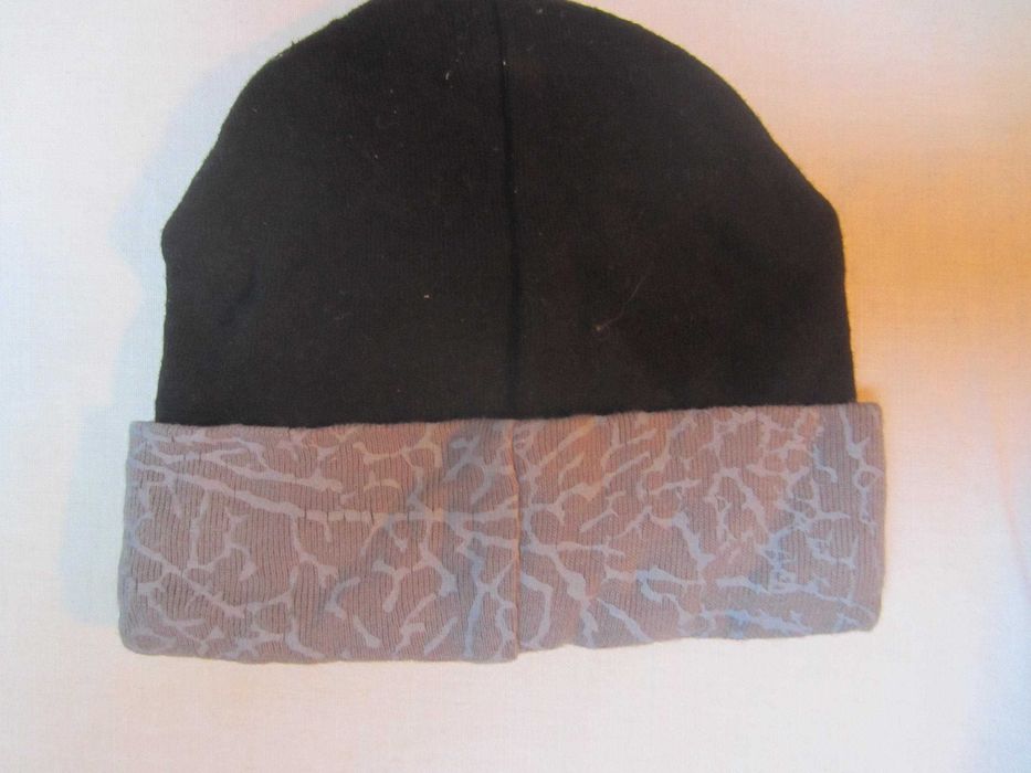 Caciulita Jordan, masura pentru 0-6 luni, stare f. buna - ca noua.