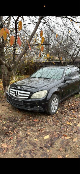 Mercedes pentru piese