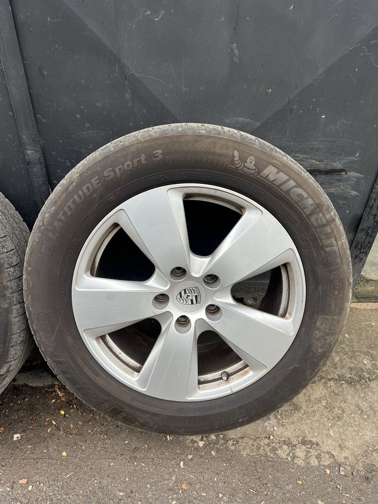 Porsche cayenne 9Y0 джанти R 19 с гуми