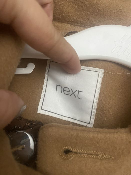 Palton next si blana h&m 4-5 ani