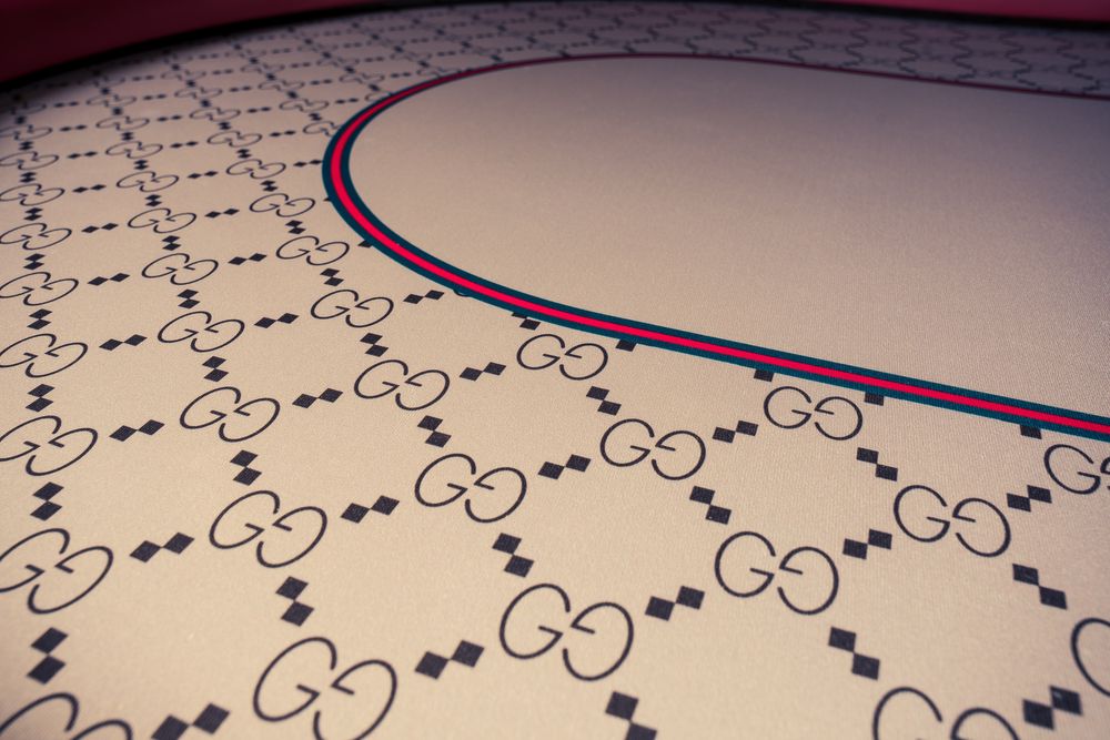 Masa Poker F E N D Y | Masa Poker G U C C I stoc CustomTables.eu