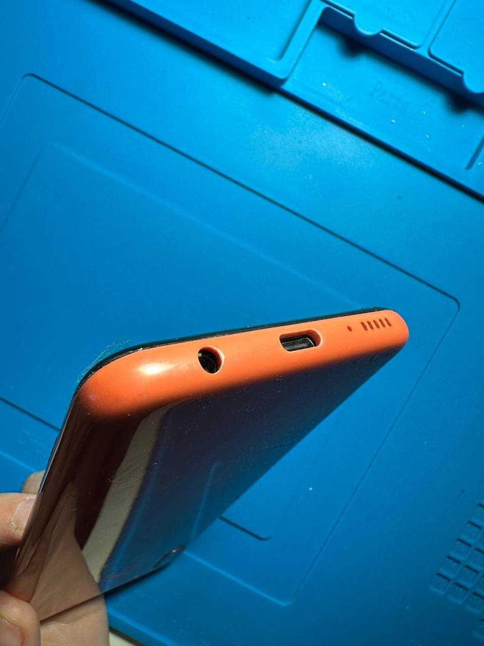 Samsung Galaxy A20e | НОВ дисплей и батерия