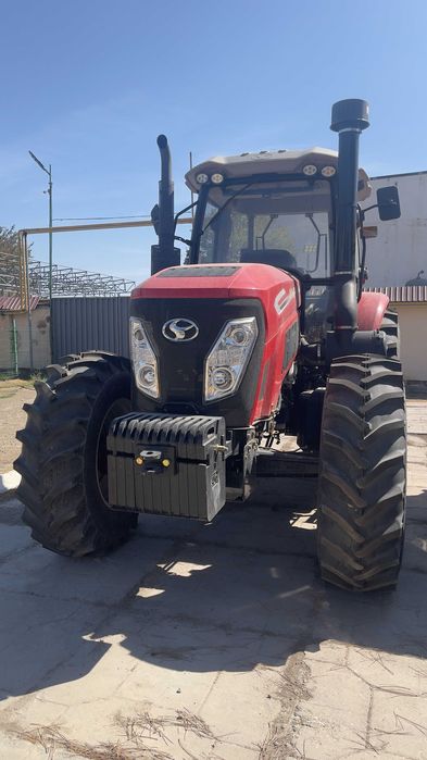 Трактор SF 1804.Traktor SF 1804