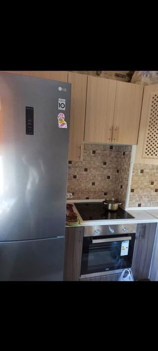 Продам кухонный гарнитур сделанный на заказ за 70.000 тыс. тг.