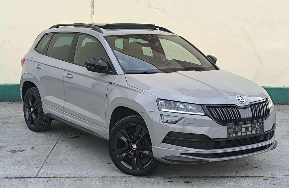 Skoda Karoq Sport Line1.5 TSI/Panorama/Cockpit/Led/Distronic/Keyless