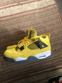 Jordan 4 lightning