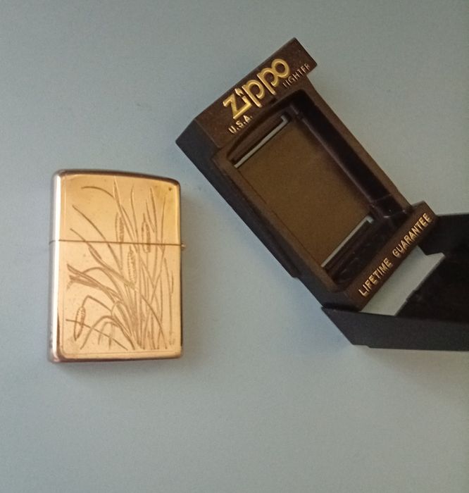 Bricheta Zippo Cattails