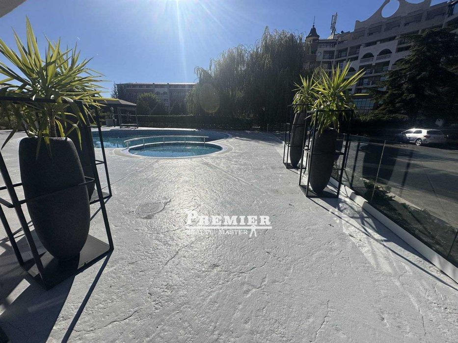 Просторен двустаен апартамент близо до морето