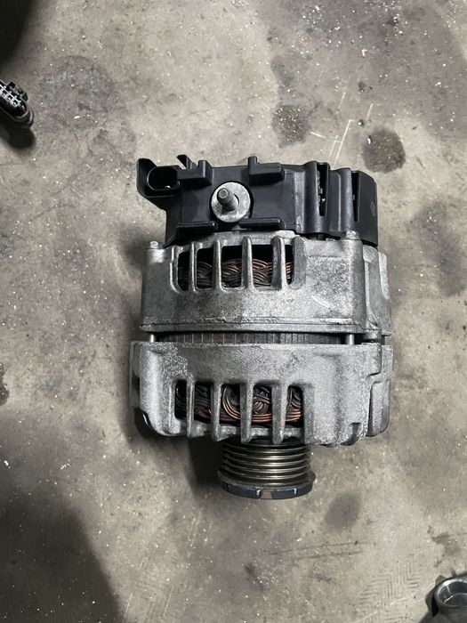 Alternator BMW f15 f16 x5 x6 f01 f10 seria 5 7 motor 3.0 4.0 5.0 220v