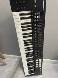 MIDI-клавиатура / синтезатор M-Audio Oxygen 61 MK IV