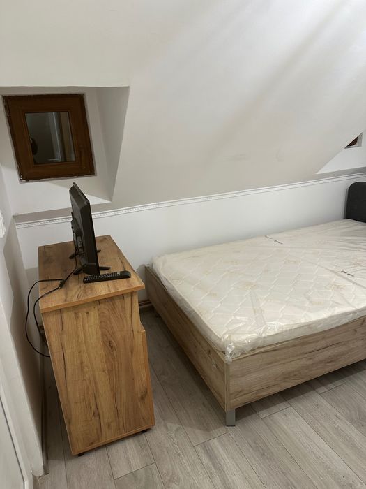 Garsonieră de închiriat