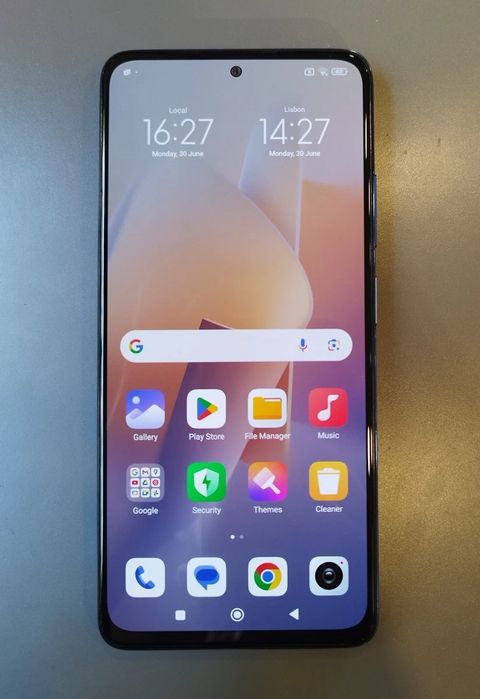 Продавам Redmi Note 11Pro