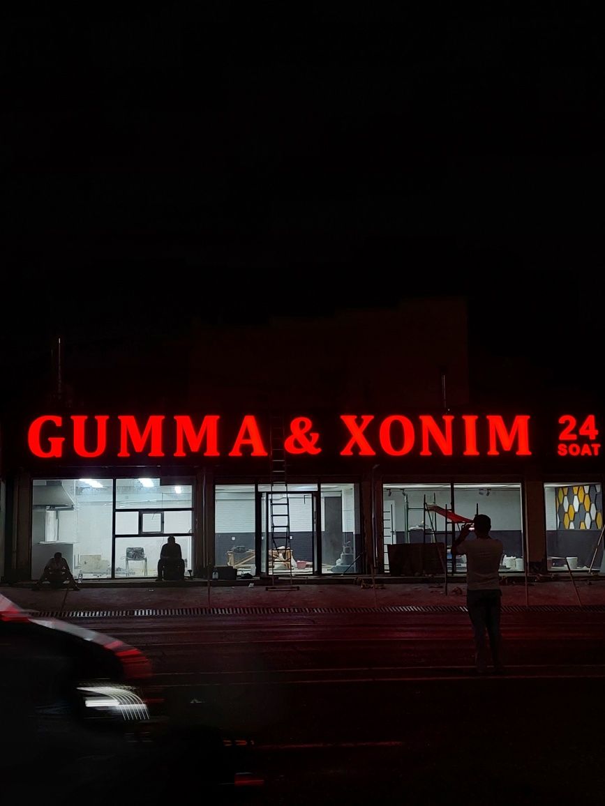 Reklama Bukva banner Tashqi Reklama