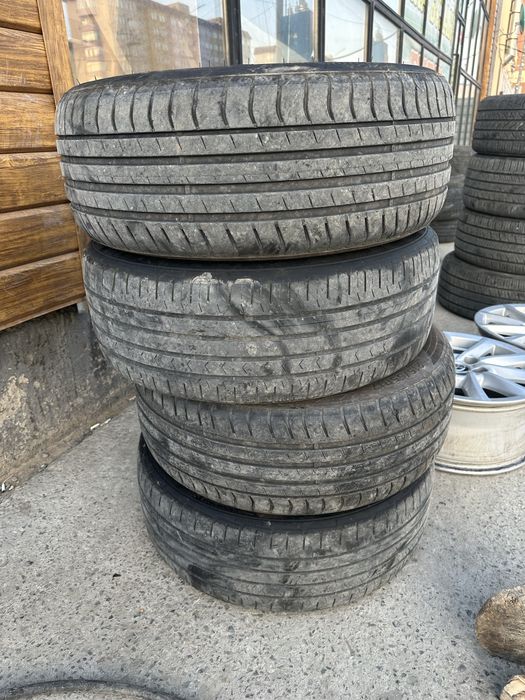 215/55/17 летнии 4шт