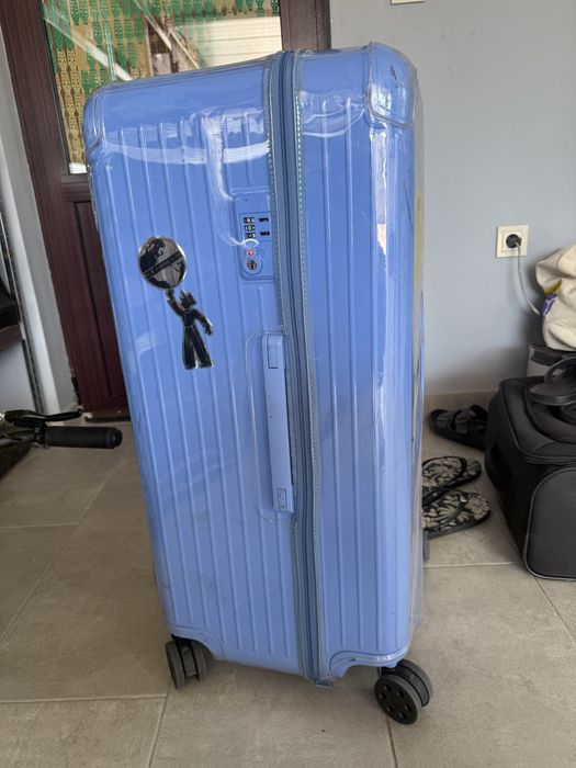 Rimowa Essential GMBH Оригнален Куфар син с калъф + Стикер