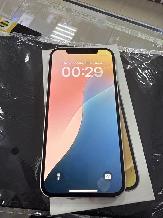 Айфон 12 отличном состояние