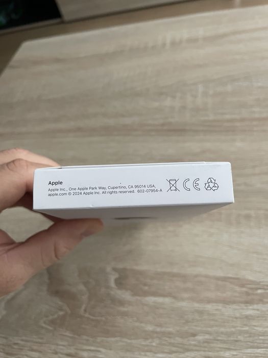 Apple Airtag 4 броя чисто нови неразопаковани
