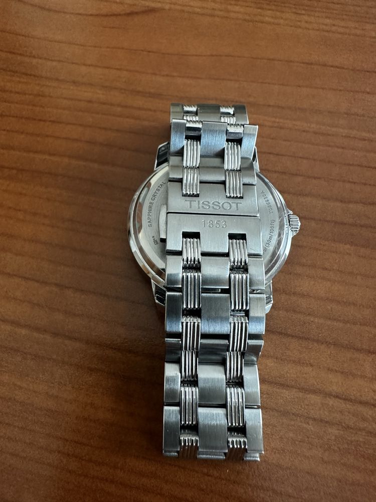 Продавам Tissot Day&Date