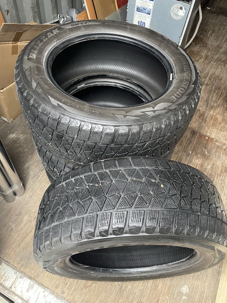 Шины зимние Bridgestone Blizzak DM V2  255/55/R18