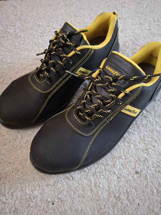 Pantofi de lucru Goodyear -44-noi !!!