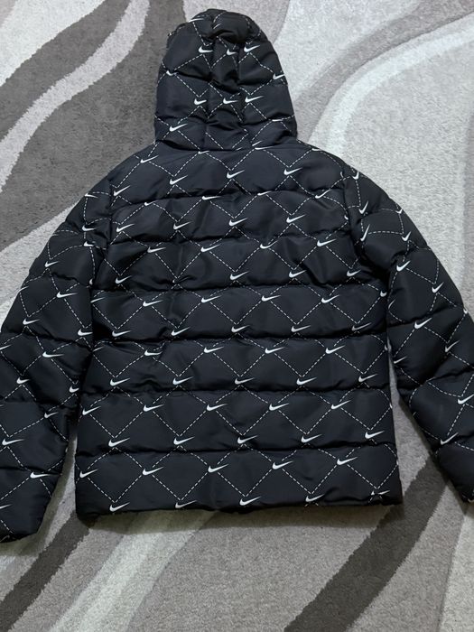 Nike яке и H&M яке много запазени