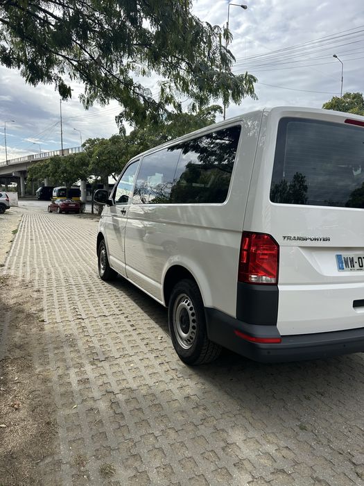 Volkswagen Transporter T6 9 locuri Cutie Automata4x4