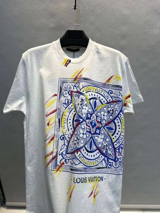 Louis Vuitton тениски — бяла и черна, размери S–XXL, нови