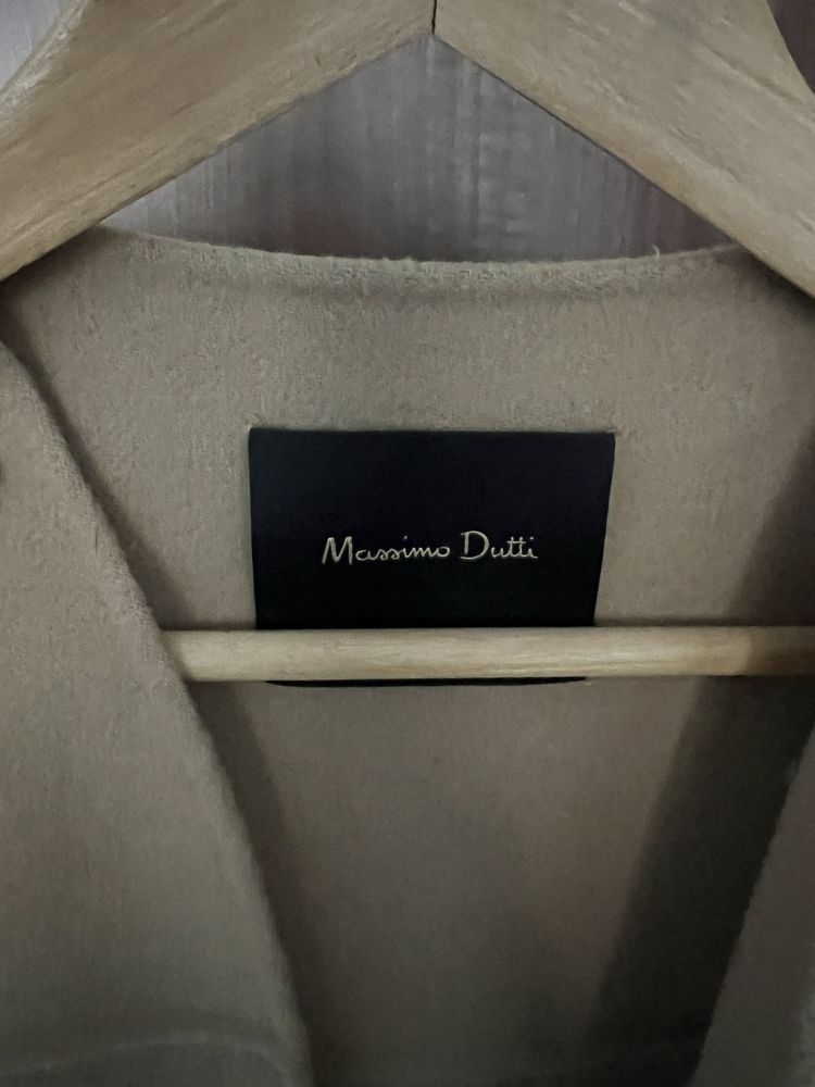 Дамски елеци Massimo Dutti и Zara