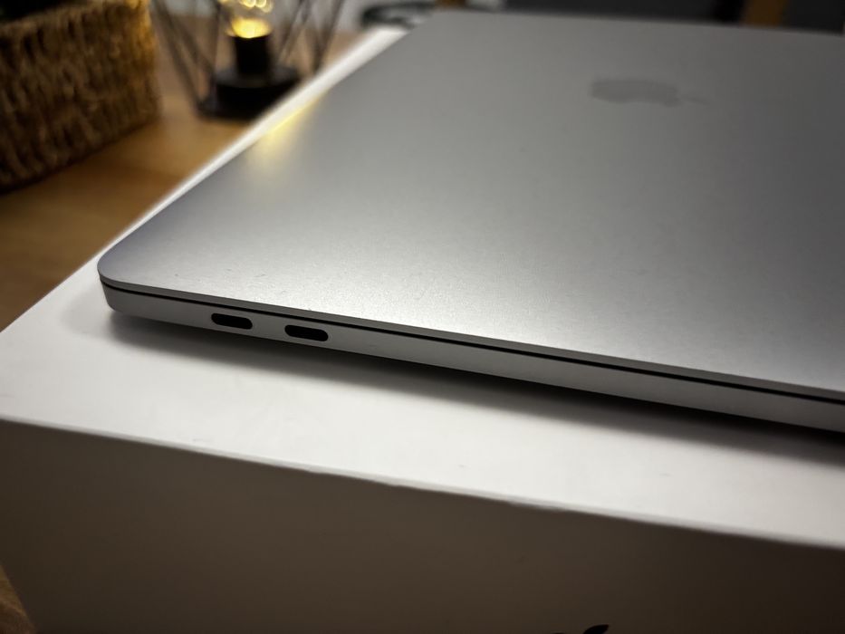 Vand MacBook Pro 13” Touch Bar, 2019