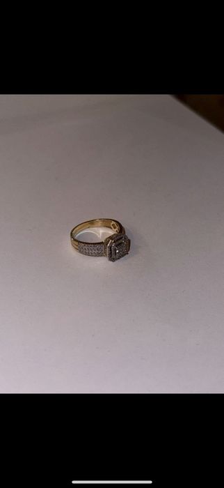 Бриллиант кольцо