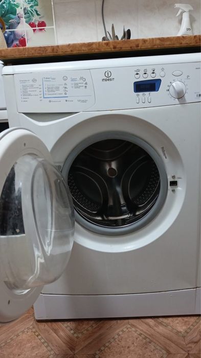 Продам стиральную машину