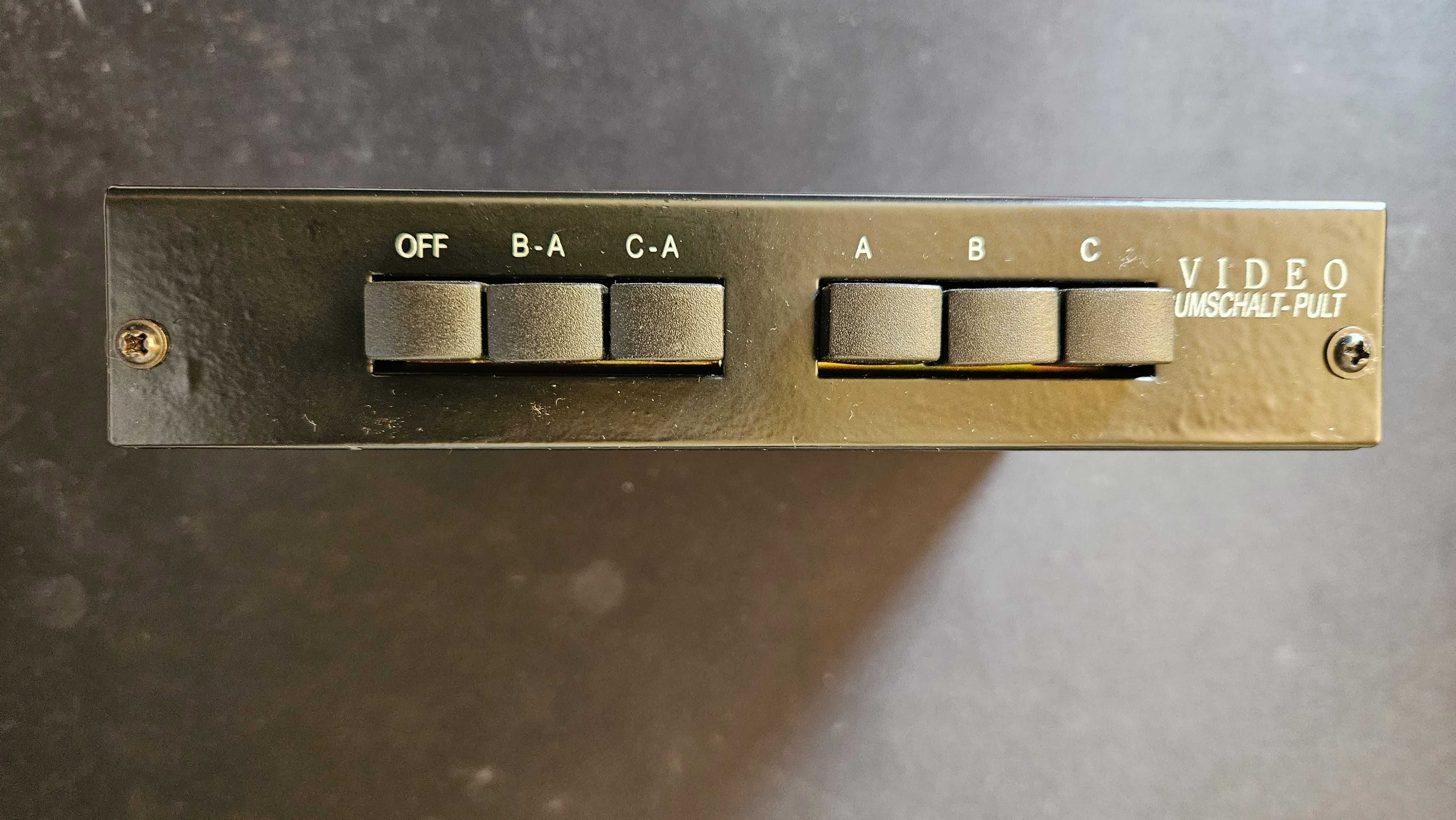 SCART switcher german 3  x input Scart / 2 x Composite