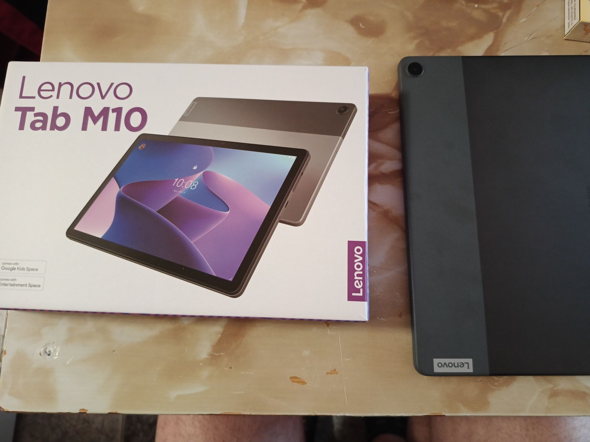 Таблет Леново Tab M10