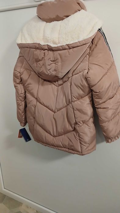 Reebok зимно яке с качулка в пудрено розово – M,L