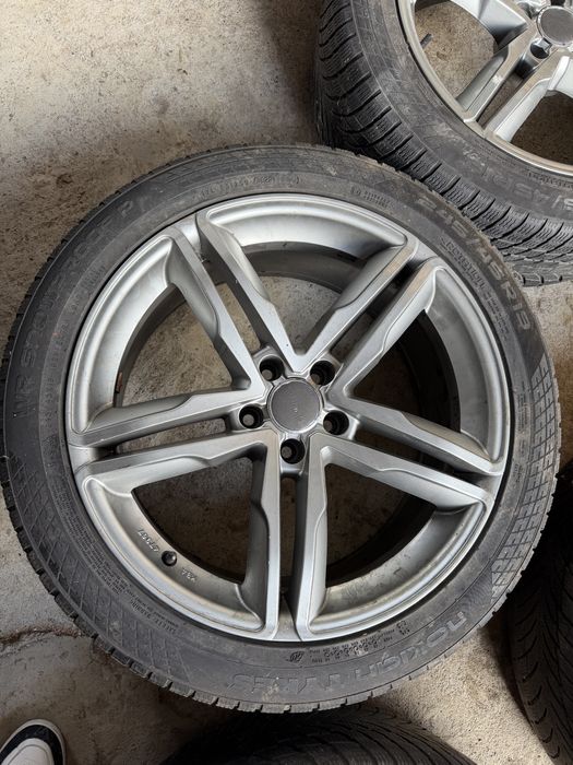 Jante Audi A8 2016 cu anvelope iarna Nokian Tires 245/45 R19