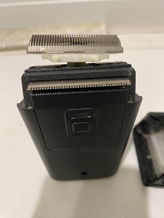 Aparat de ras Philips cu cablu 220 v