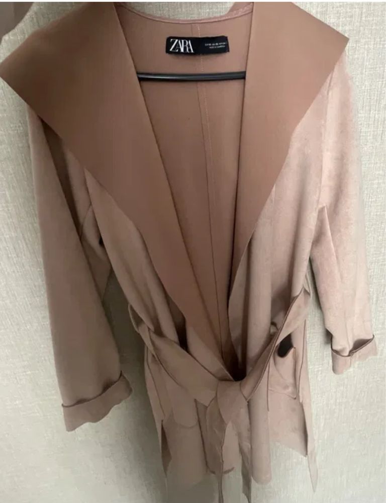Дамски пролетнен шлифер Zara