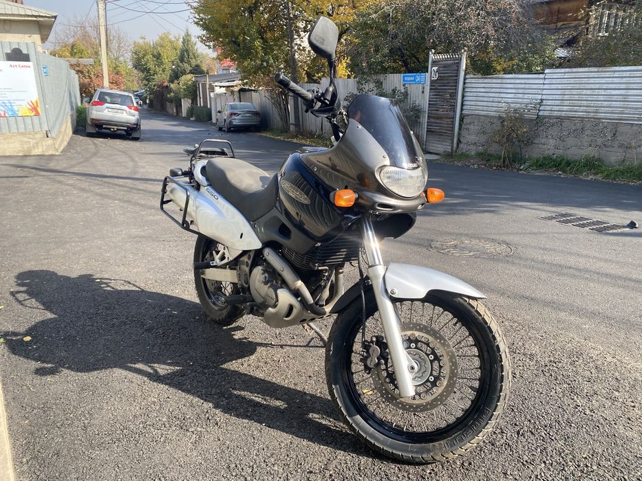 Мотоцикл Suzuki Freewind FX650