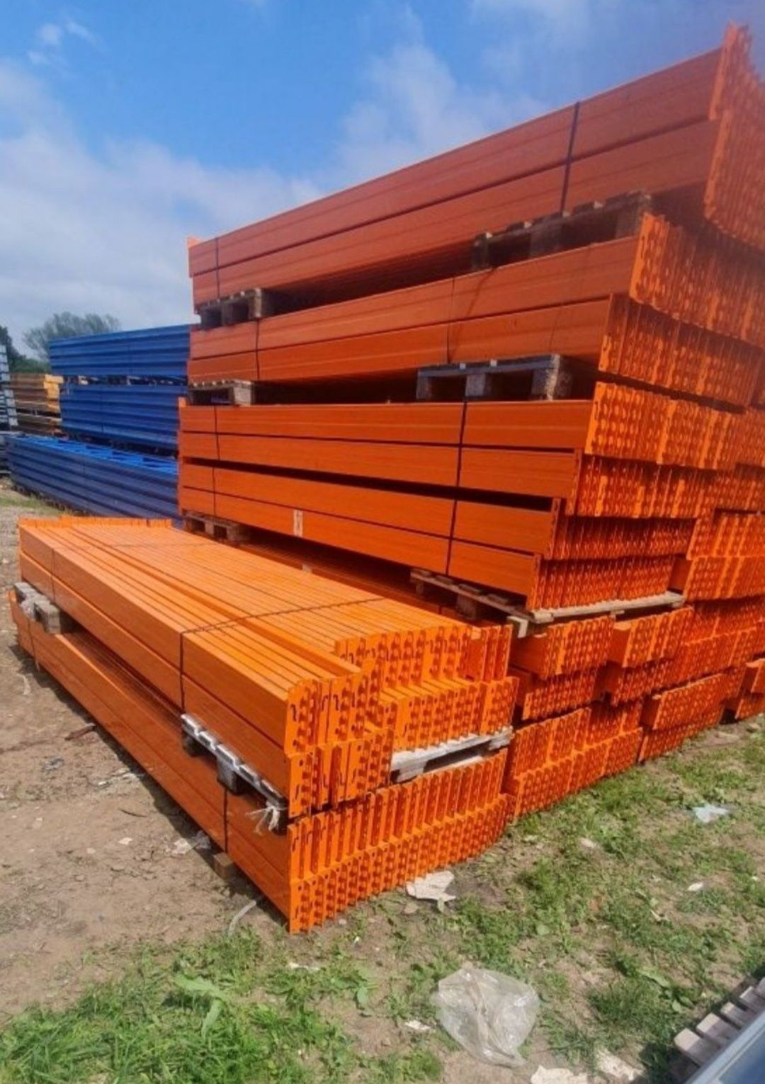 Rafturi metalice premiu