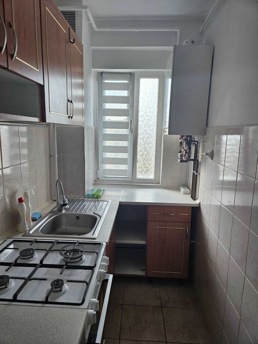 Inchiriez Apartament 2 Camere + Loc de Parcare