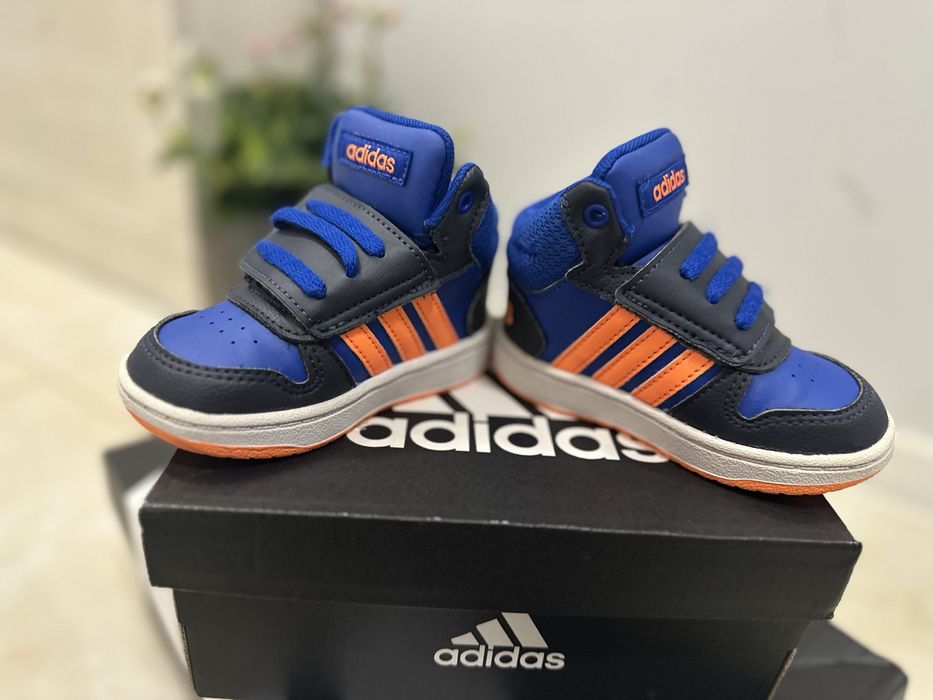 Спортни обувки Adidas